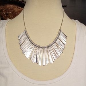 👸 Royalty Necklace